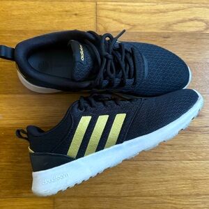Womens Adidas QT racer 2.0 running sneaker